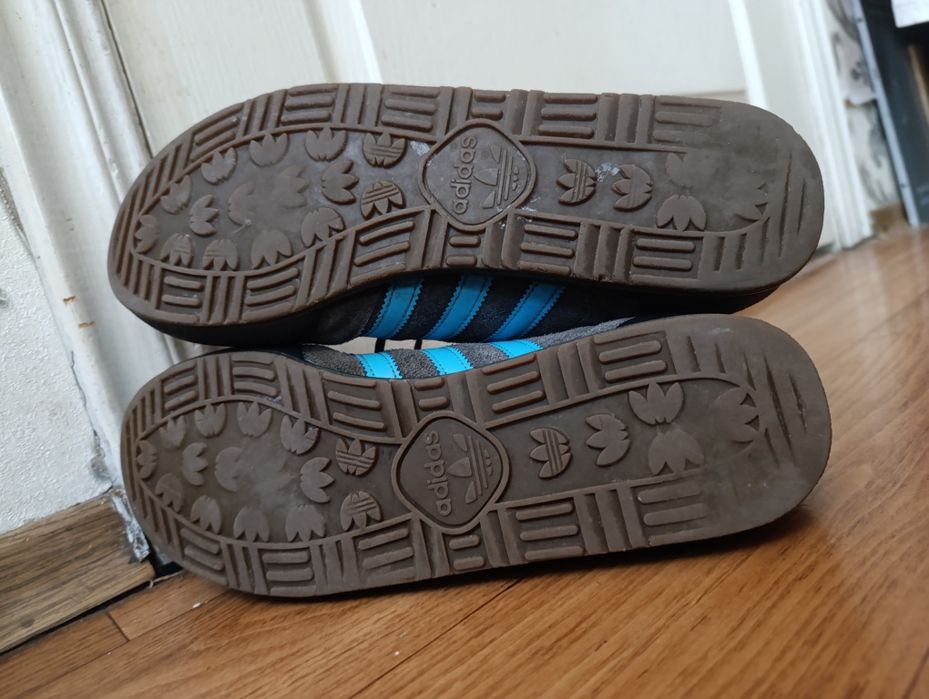 Кросівки adidas Jeans