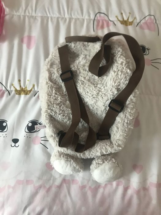 Mochila criança quase nova