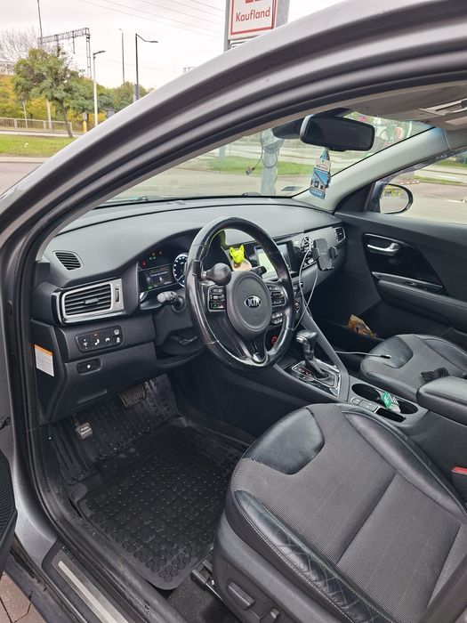 Kia Niro hybryda