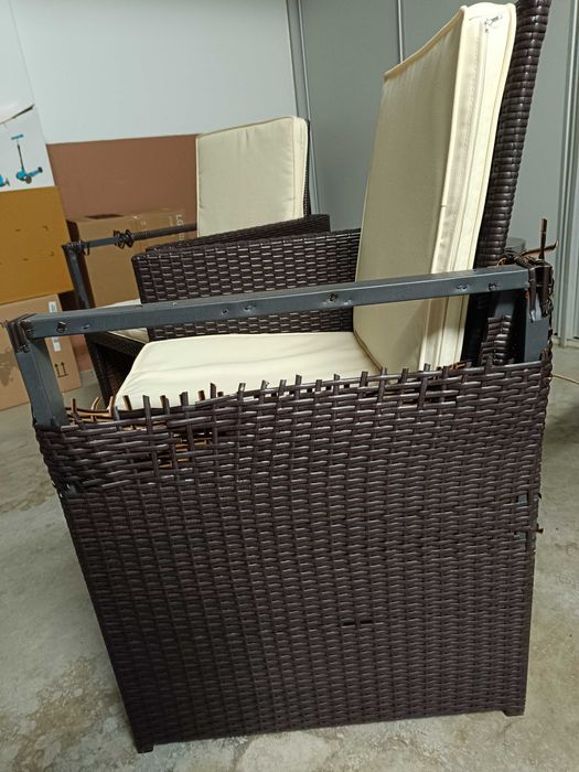 Cadeiras e mesa de jardim - Rattan sintético