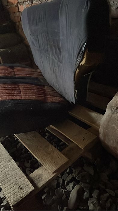 Заднє сидіння нива