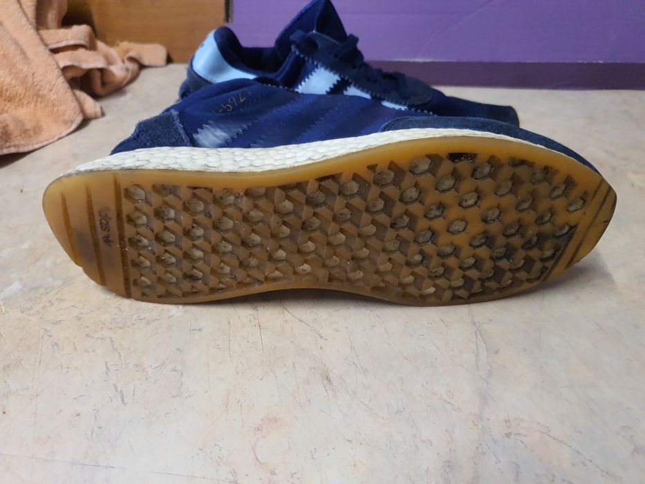 Adidas granatowe