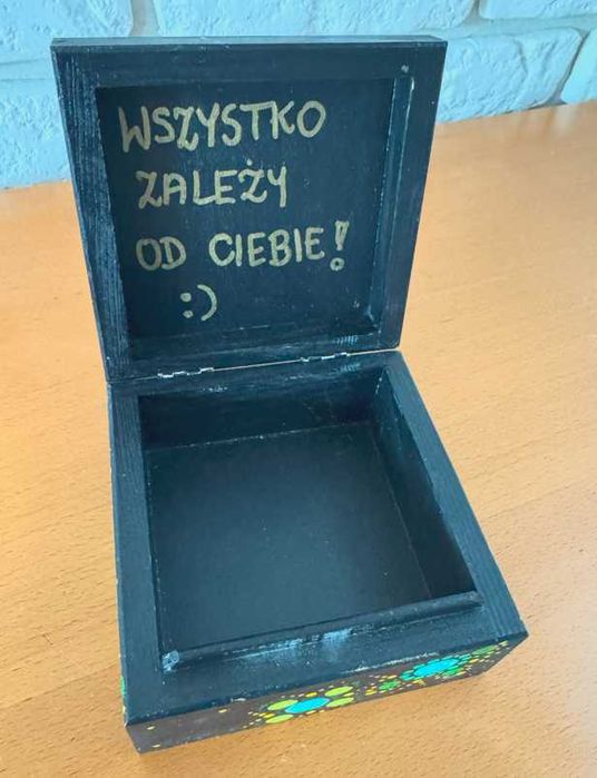 Szkatułka z dedykacją kropkowana