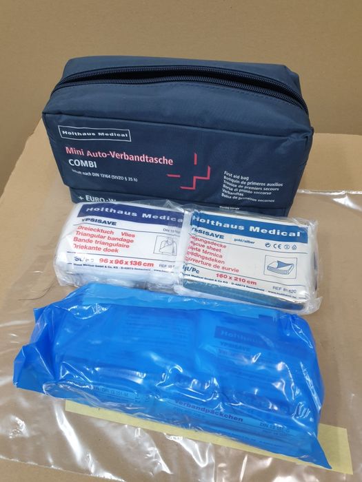 apteczka samochodowa + trójkąt