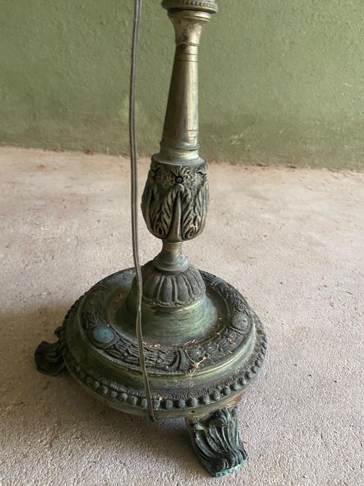 Candeeiro de Pé Alto / Candelabro Antigo em Bronze (5 Luzes) - 155cm