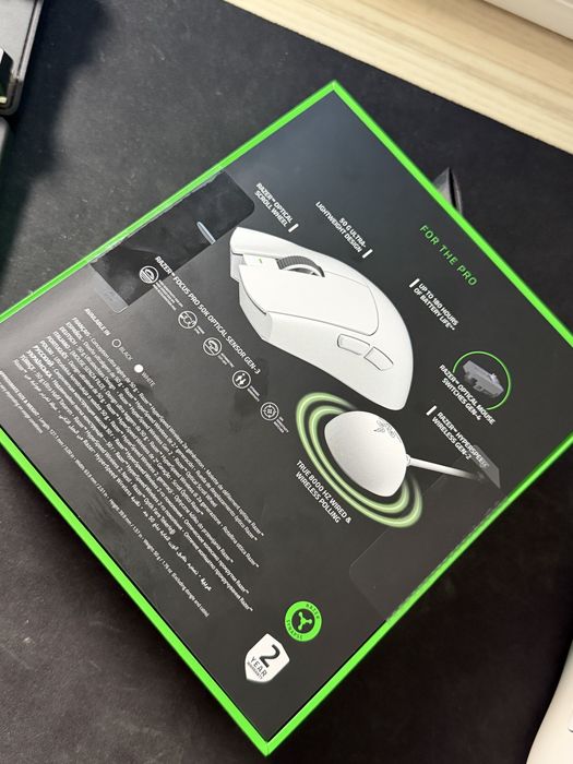 Razer Viper V4 Pro (White, Branco) Novo e selado de fabrica!