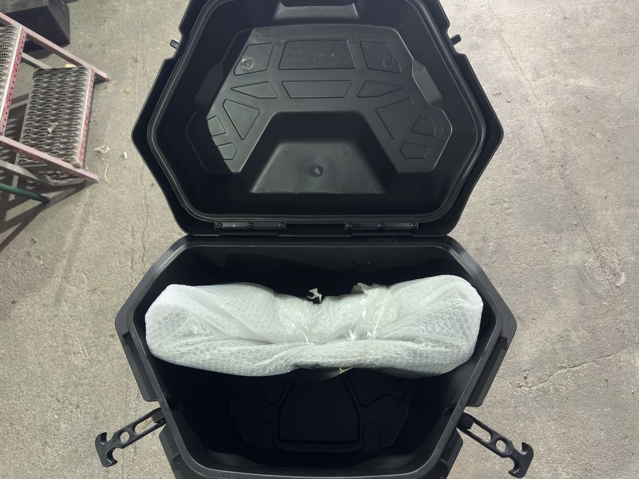 Кофр CF MOTO задній новий