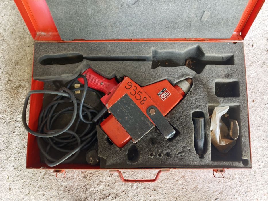 Spoter blacharski  Facom um35