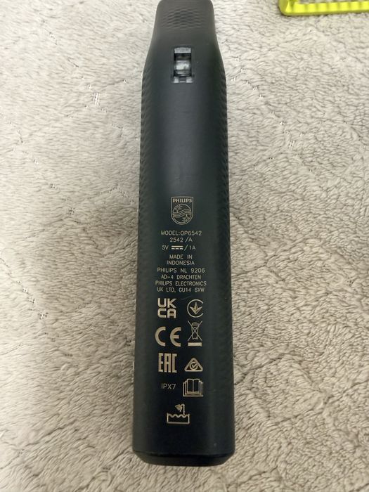Нова електробритва Philips OneBlade Pro
