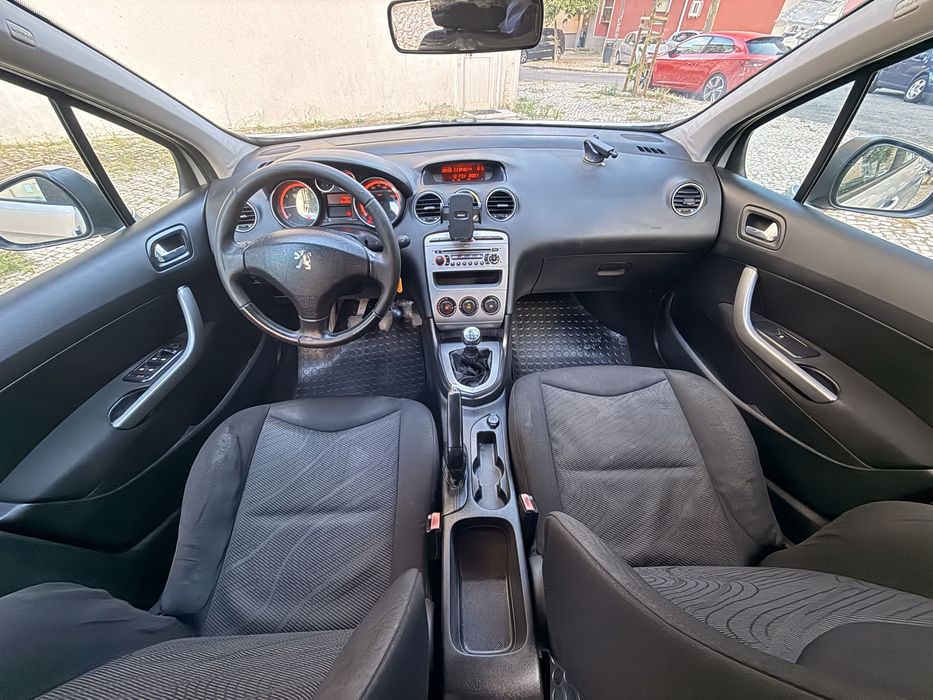 Peugeot 308 — fotografia 6