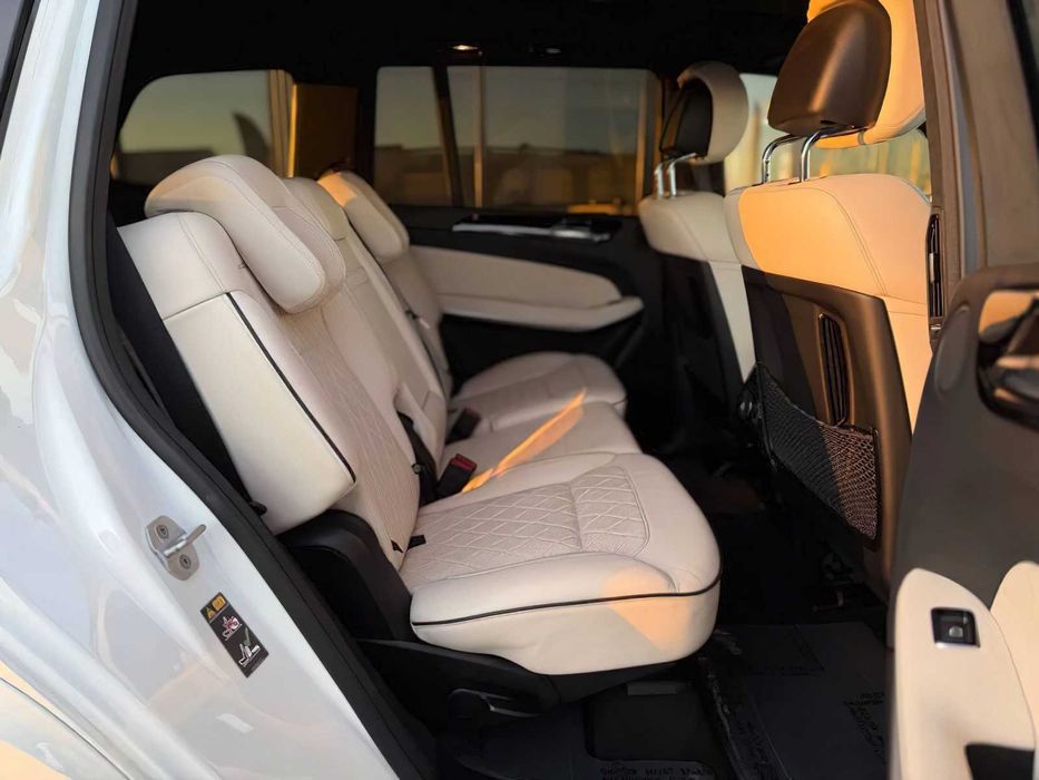 Mercedes-Benz GL-Class GL 550 4MATIC      2015