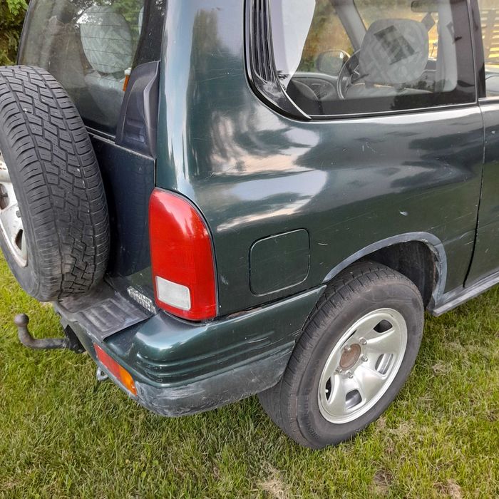 Suzuki grand vitara 3d 2,0 +gaz