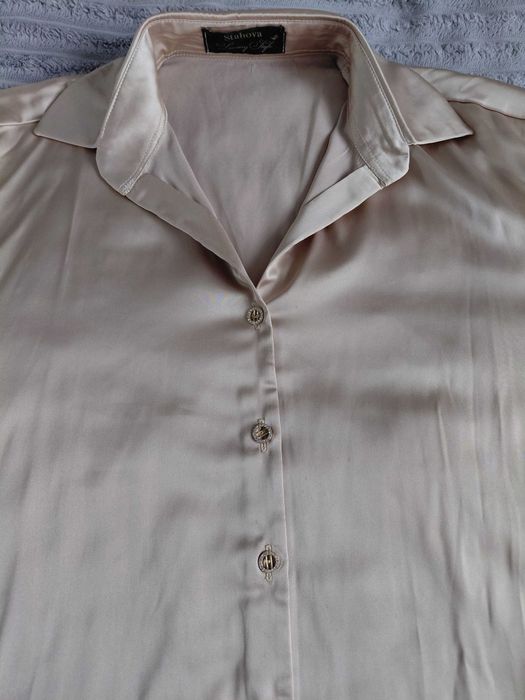 Продам шовкову сорочку оздоблення гудзики Swarovski