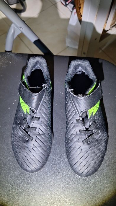 Sapatilhas kipsta futebol indoor criança