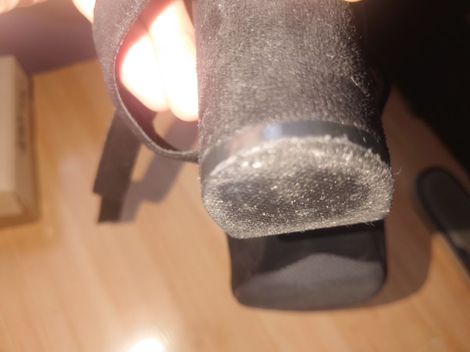 Buty na obcasie Vinceza R.40