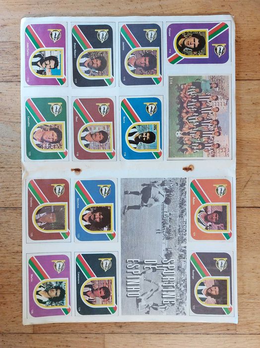 Caderneta de cromos "Festa do Futebol 81-82"  - Completa