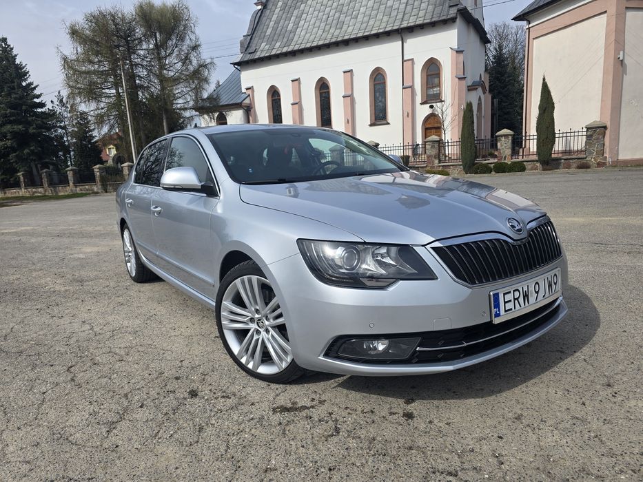 SKODA Superb 2014
