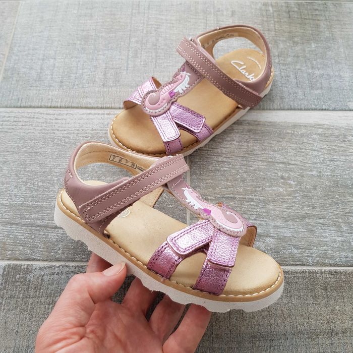 Босоніжки дитячі Clarks р. 27