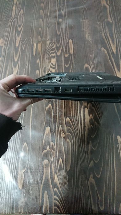 НОУТБУК DELL Inspiron 3521 на запчастини или под востановление