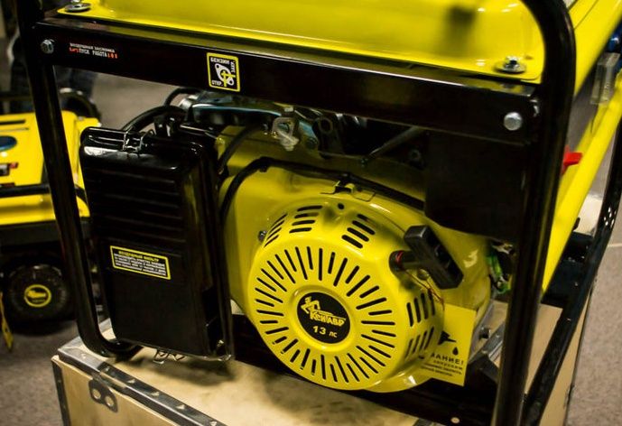 Бензогенератор на 5.5 kW - тянет котедж или стройку. Возможен обмен!