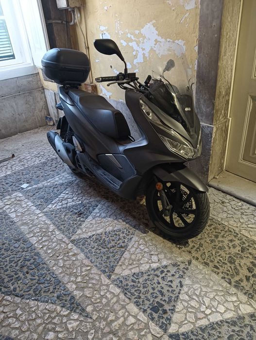 Honda PCX 125 faróis Xénon + Mala