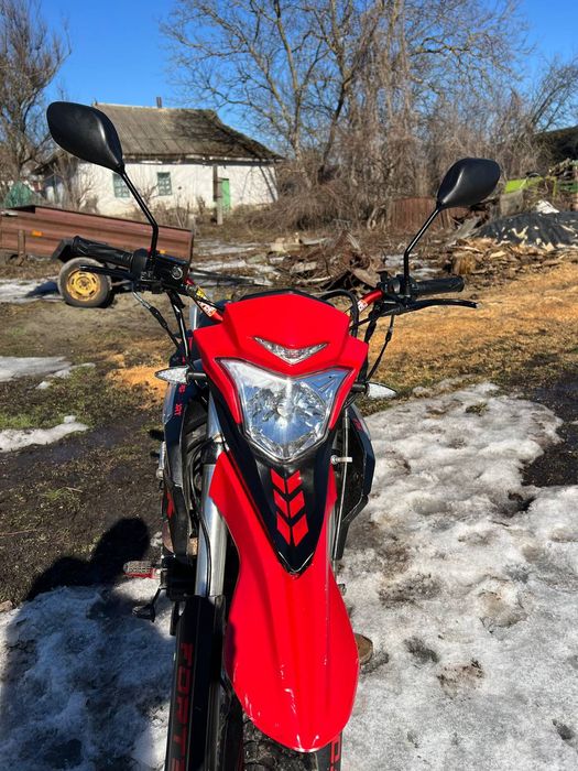 Продам  мотоцикл Forte Cross 300