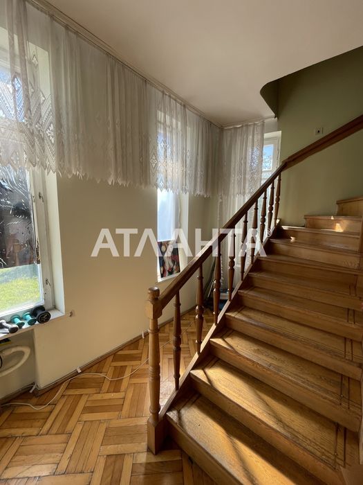 Продаж капітального будинку з виглядом на озеро Соснівка Львів!