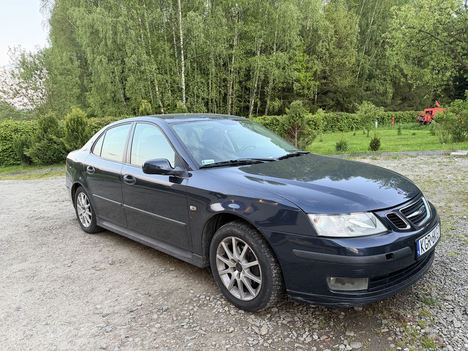 Saab 93 uszkodzony