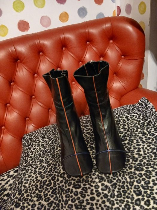 Botins fabulosos em pele