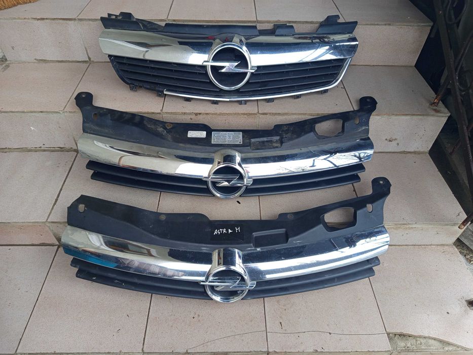 Решітка Opel Astra H Zafira B