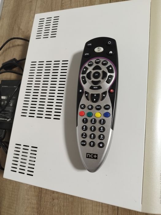 Dekoder satelitarny nBox 5800s