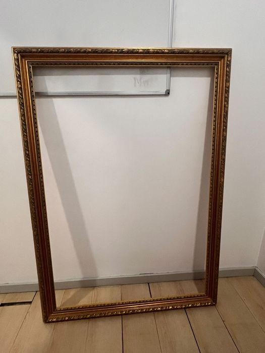 Moldura grande antiga
