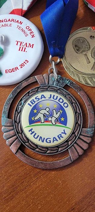 Медали спорт олимпиада НОК МОК теннис дзюдо боулинг