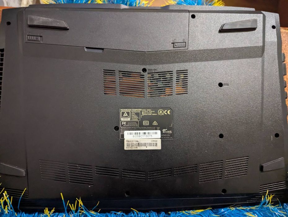 Ноутбук Clevo N 850 EJ   1тб продається Терміново