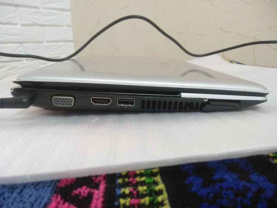 Нетбук Asus Eee PC 1215B
