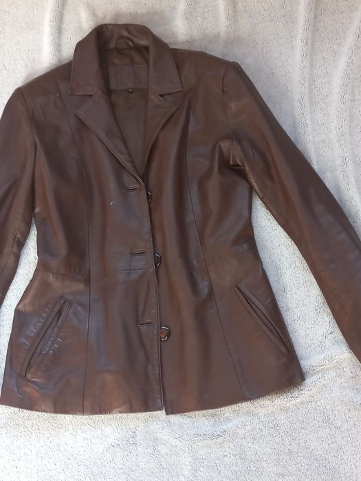 Шкіряний піджак шоколадного кольору