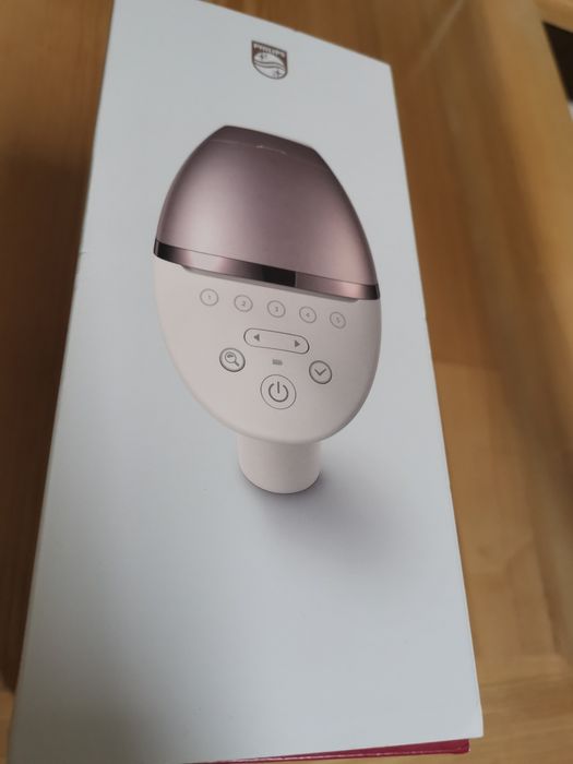 Depilator na prezent Philips Lumea 9900