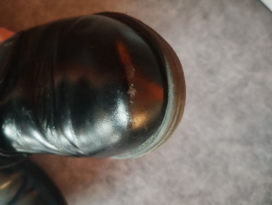Eleganckie buty chłopięce