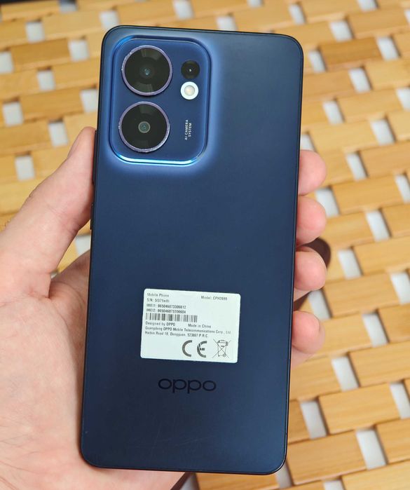 Oppo Reno 13 FS 5g 8/512, добрий стан