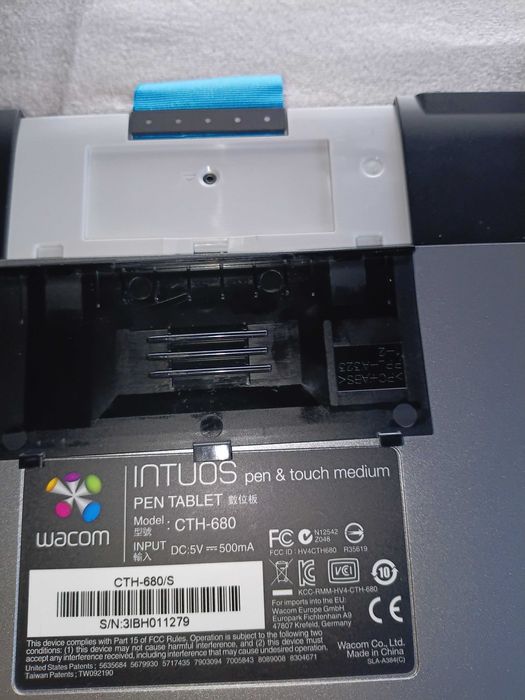 Графічний планшет Wacom Intuos Medium (CTH-680S) • Повний комплект!