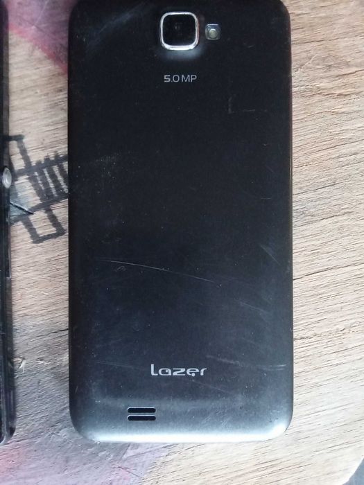6 telefonów lazer,xperia,xaomi do remontu