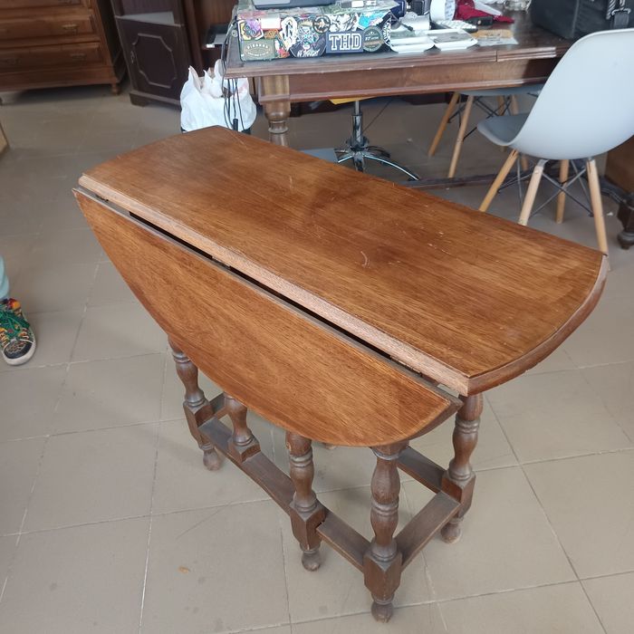 Mesa de abas com 89cm
