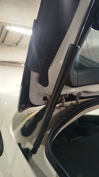 Amortecedor da mala JAGUAR E-Pace (X540)