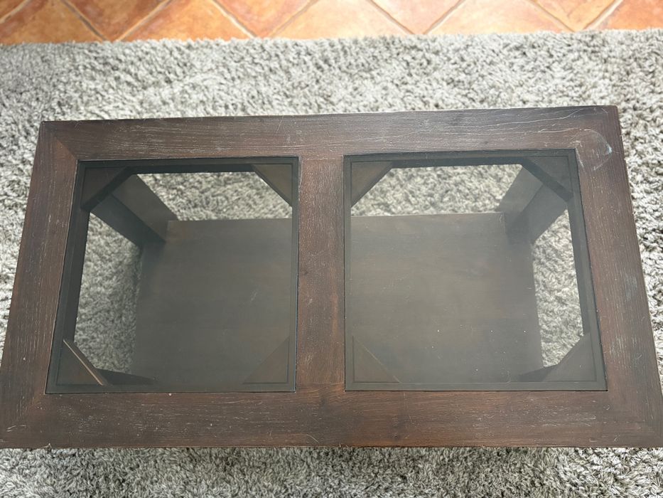 Mesa de centro de madeira
