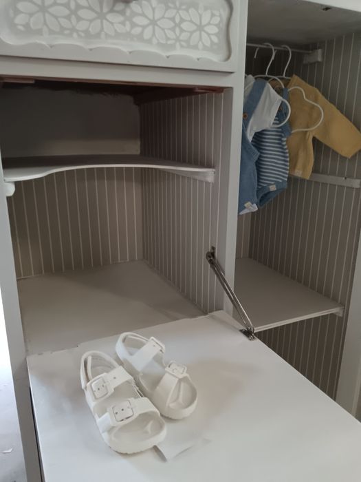 Diversas Cómodas e roupeiro infantil