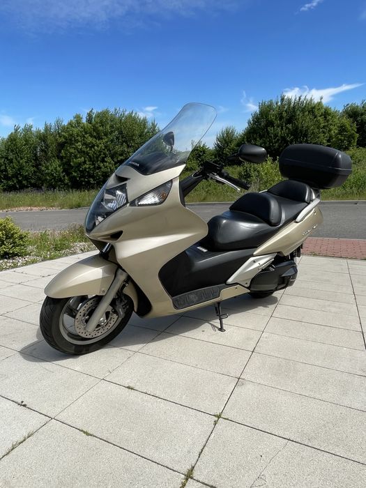 Honda silverwing 600 skuter burgman