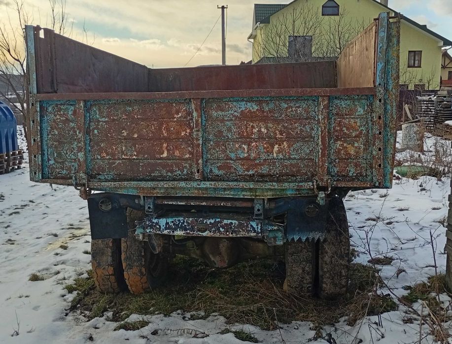 Запчастини до газон та зіл