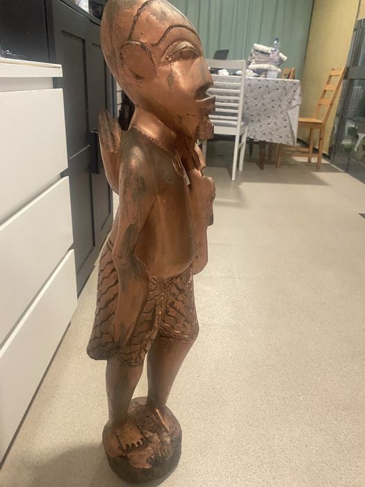 Estatueta africana em madeira