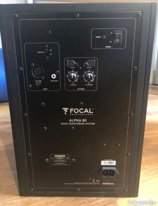 Colunas Focal alpha 80