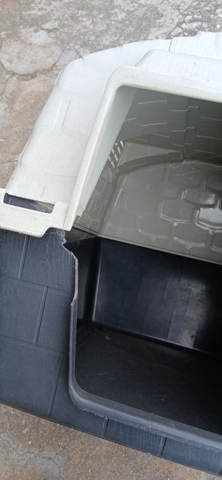 Casota para Cão Rígida em Plástico